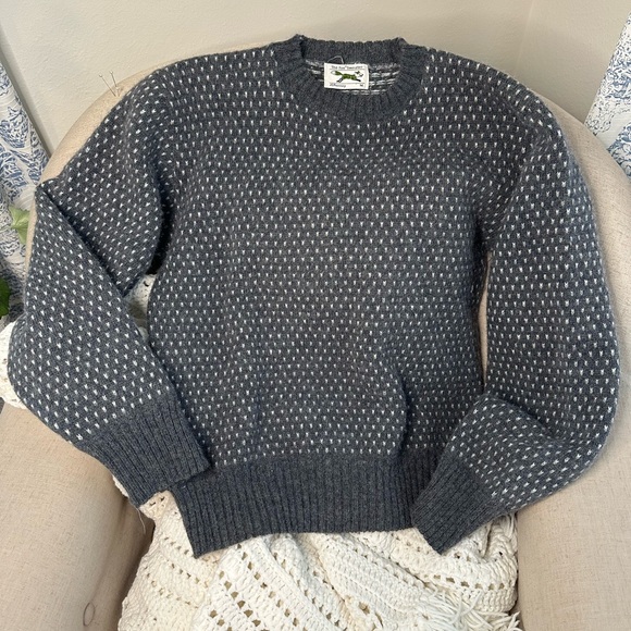 JC Penney Other - Vintage JC Penney The Fox wool blend gray/white crewneck sweater, men's size M